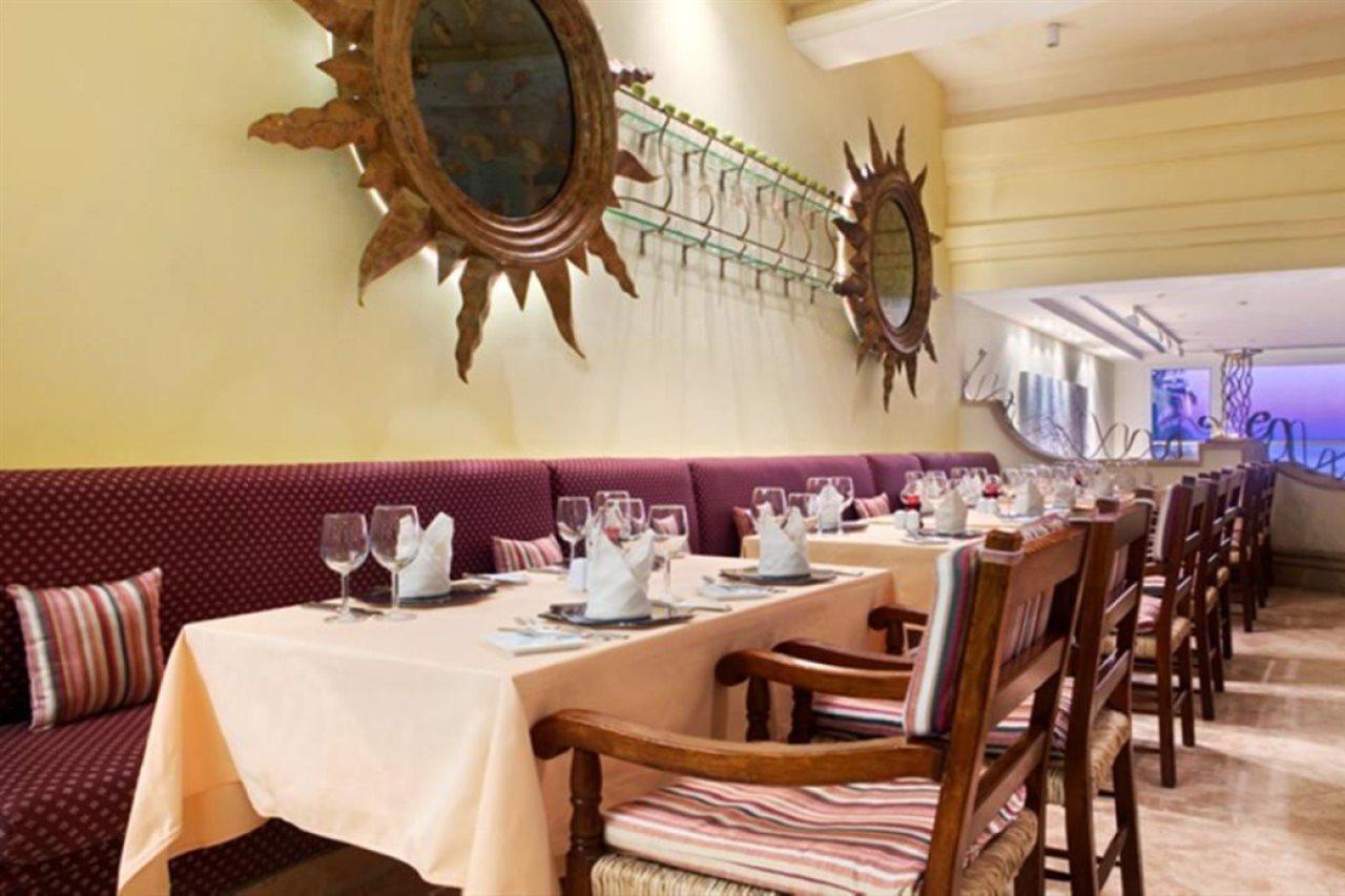 Safir Sharm Waterfalls Resort Exterior photo Restaurant interior