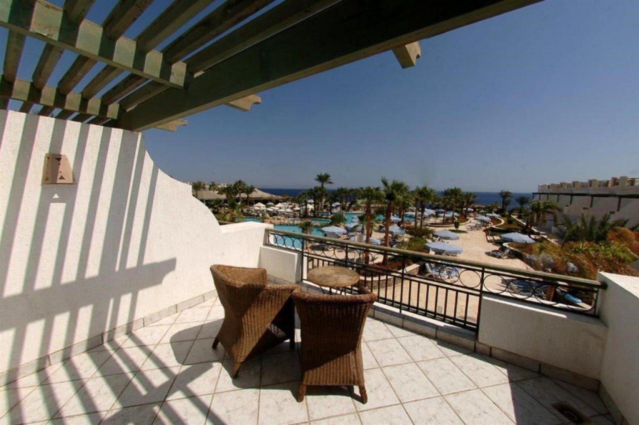 Safir Sharm Waterfalls Resort Exterior photo A balcony